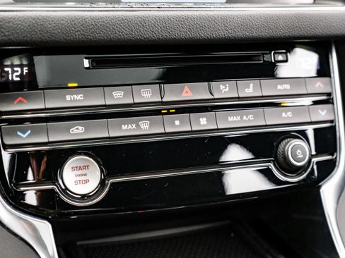 Used 2017 Jaguar XF S image 25