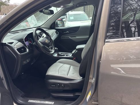 Used 2019 Chevrolet Equinox Premier image 8