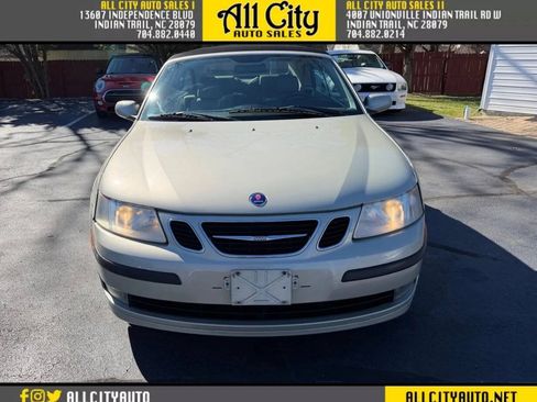 Used 2005 Saab 9-3 Arc FWD image 2