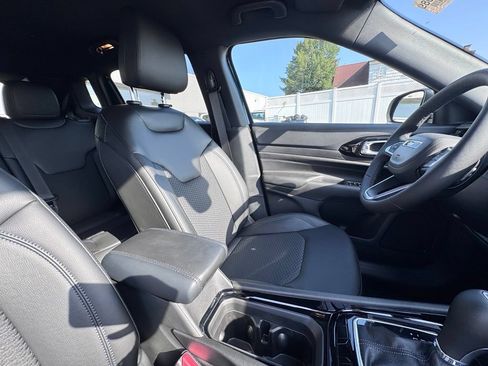 New 2026 Jeep Compass Latitude AWD/4WD image 19