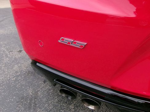 Used 2017 Chevrolet Camaro SS image 7