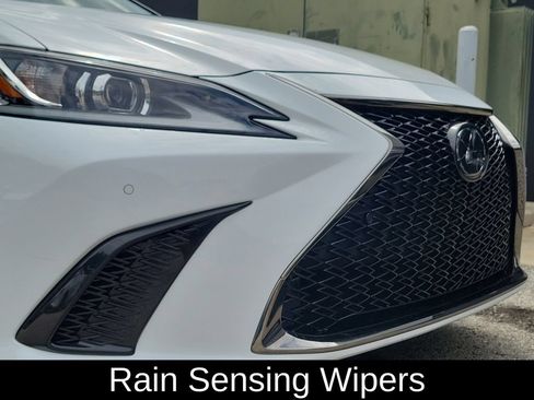 Used 2022 Lexus ES 350 F Sport w/ Accessory Package 2 FWD image 6