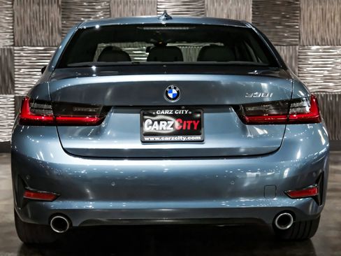 Used 2019 BMW 330i Sedan w/ Convenience Package image 11