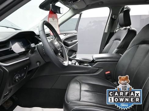 Used 2022 Jeep Grand Cherokee Limited 4xe w/ Luxury Tech Group II image 12