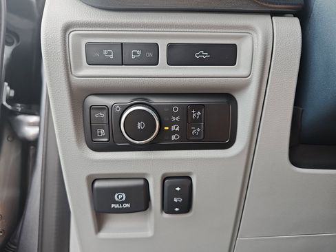 Used 2023 Ford F150 Limited AWD/4WD image 46