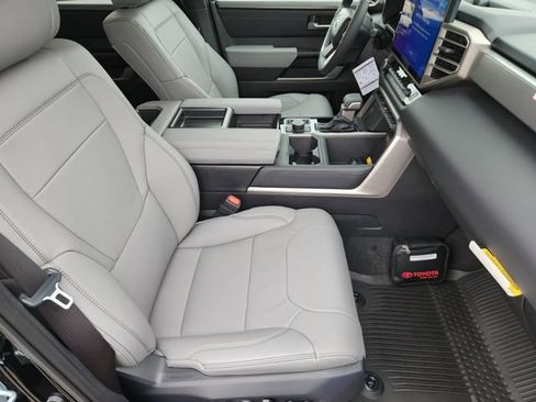 New 2026 Toyota Tundra Limited AWD/4WD image 12
