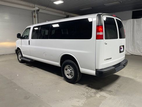 Used 2023 Chevrolet Express 3500 LS RWD image 5