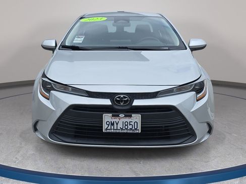 Used 2023 Toyota Corolla LE FWD image 3