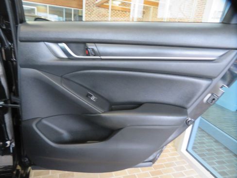 Used 2021 Honda Accord Sport image 20