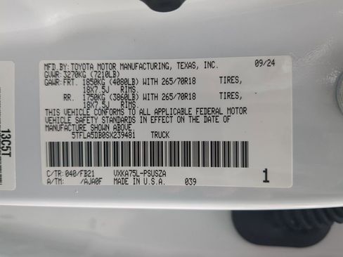 Used 2025 Toyota Tundra SR5 w/ SR5 Convenience Package AWD/4WD image 23