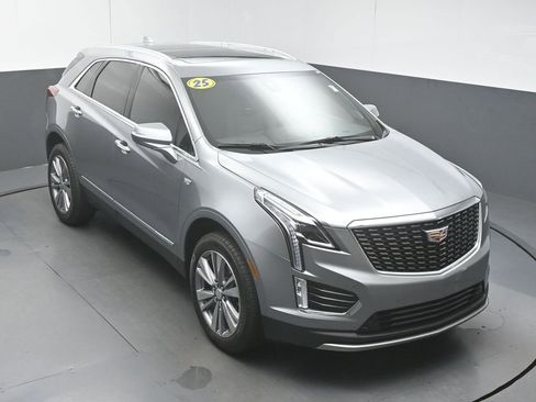 Used 2025 Cadillac XT5 Premium Luxury FWD image 44