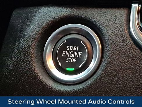 Used 2025 Chevrolet Colorado Trail Boss AWD/4WD image 19