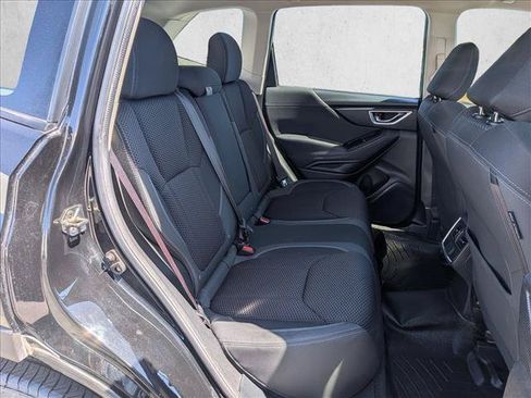 Used 2020 Subaru Forester Premium AWD/4WD image 19
