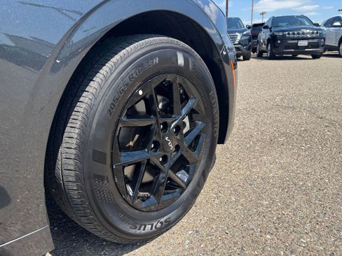 Used 2025 Kia K5 LXS FWD image 30