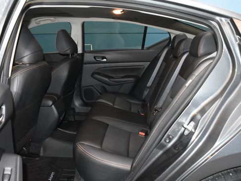 Certified 2022 Nissan Altima 2.5 SR w/ Midnight Edition Package image 17