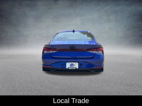 Used 2023 Hyundai Elantra SEL w/ Convenience Package FWD image 4