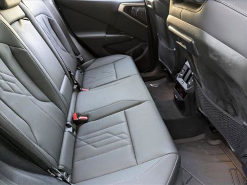 Used 2025 BMW X3 xDrive30i w/ Premium Package image 18