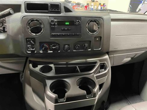 Used 2014 Ford E-350 and Econoline 350 Extended Super Duty w/ Power Group image 55