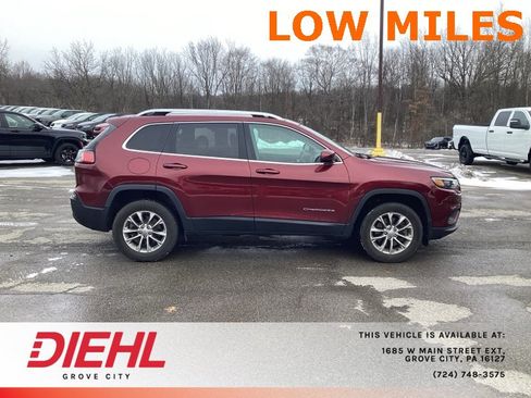 Used 2019 Jeep Cherokee Latitude Plus w/ Cold Weather Group image 8