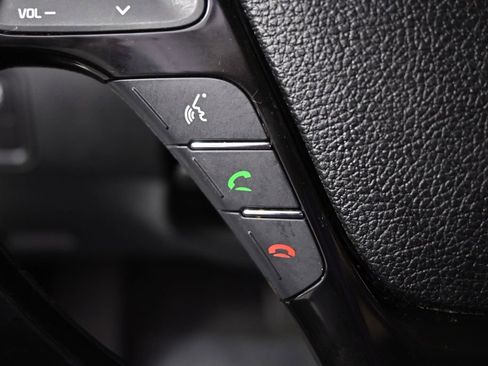 Used 2017 Kia Forte S w/ S Technology Package image 35