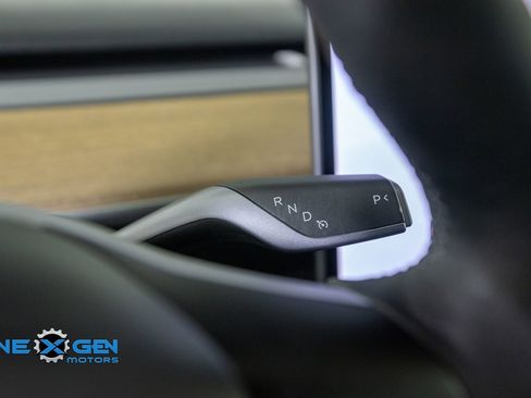 Used 2024 Tesla Model Y Performance AWD/4WD image 15