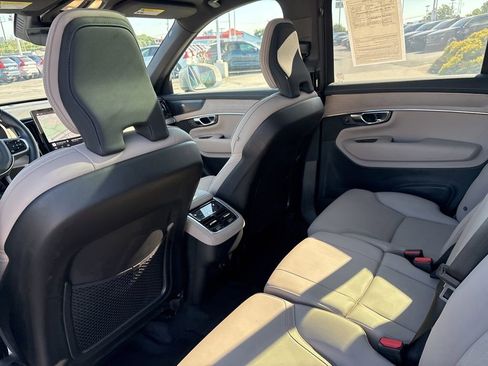 Used 2025 Volvo XC90 B6 Plus AWD/4WD image 25