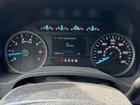 Used 2019 Ford F150 XLT w/ Equipment Group 302A Luxury AWD/4WD image 26