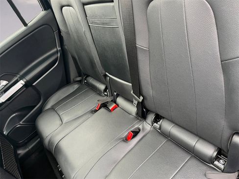 Certified 2022 Mercedes-Benz GLB 250 4MATIC image 13