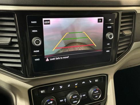Used 2022 Volkswagen Atlas SE w/ Panoramic Sunroof Package AWD/4WD image 3
