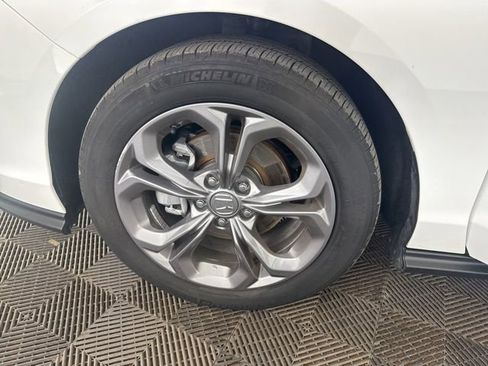Certified 2024 Honda Accord EX image 37