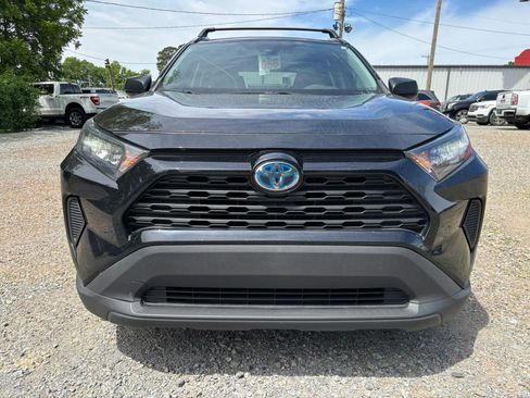 Used 2022 Toyota RAV4 LE AWD/4WD image 5