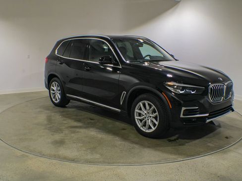 Used 2023 BMW X5 xDrive40i w/ Premium Package AWD/4WD image 7