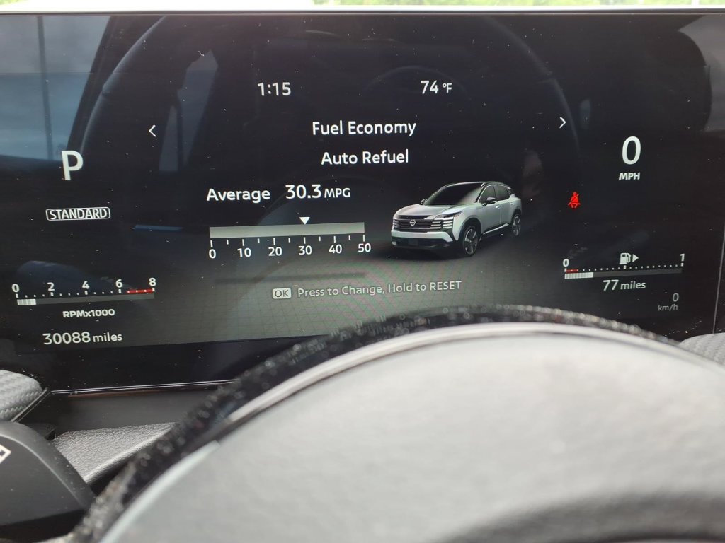 Used 2025 Nissan Kicks SR w/ Illumination Package AWD/4WD image 18