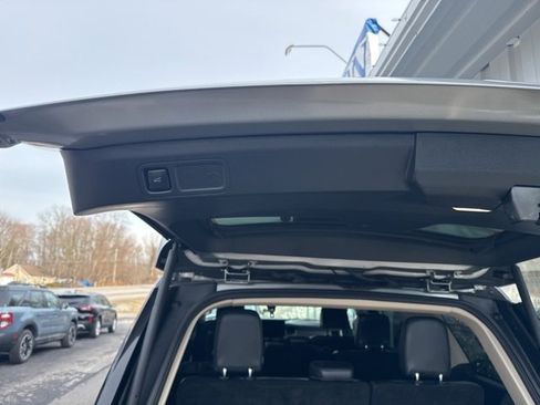 Used 2024 Ford Expedition XLT image 8