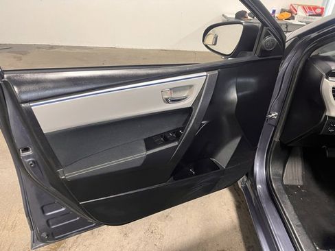 Used 2015 Toyota Corolla L image 24