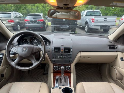 Used 2011 Mercedes-Benz C 300 4MATIC Sedan image 17