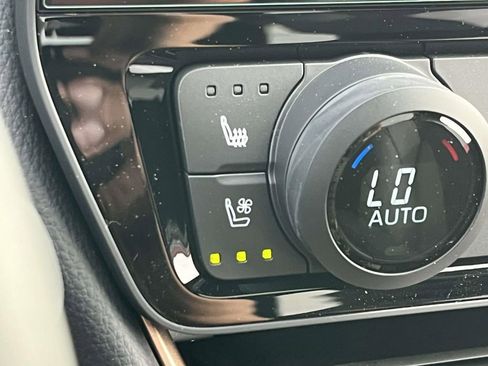 Used 2026 Toyota Grand Highlander AWD Hybrid image 21