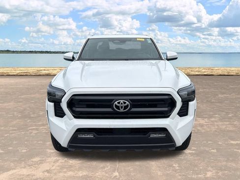 Used 2024 Toyota Tacoma SR5 RWD image 2