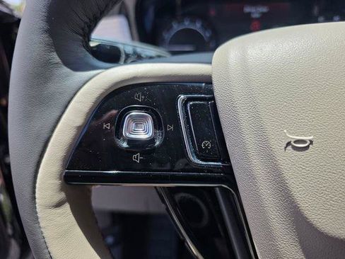 Used 2021 Lincoln Corsair FWD w/ Premium Package image 31