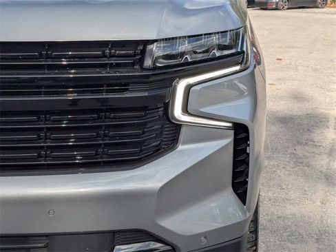 Certified 2024 Chevrolet Suburban RST image 9