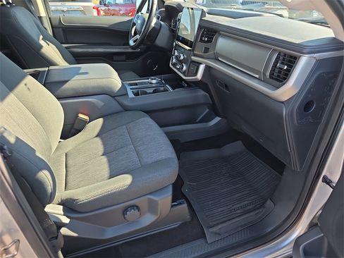Certified 2023 Ford Expedition Max XLT image 37