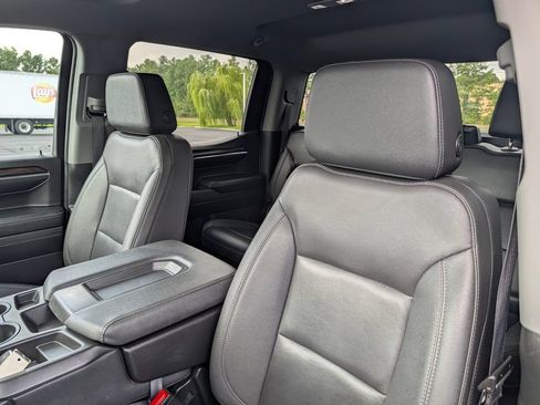 Used 2024 GMC Sierra 1500 SLT AWD/4WD image 18
