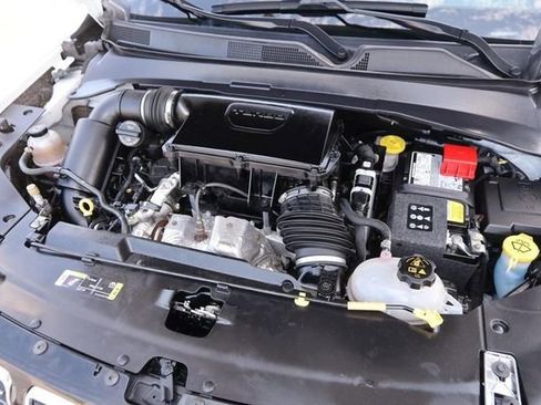 Used 2025 Jeep Compass Limited AWD/4WD image 26