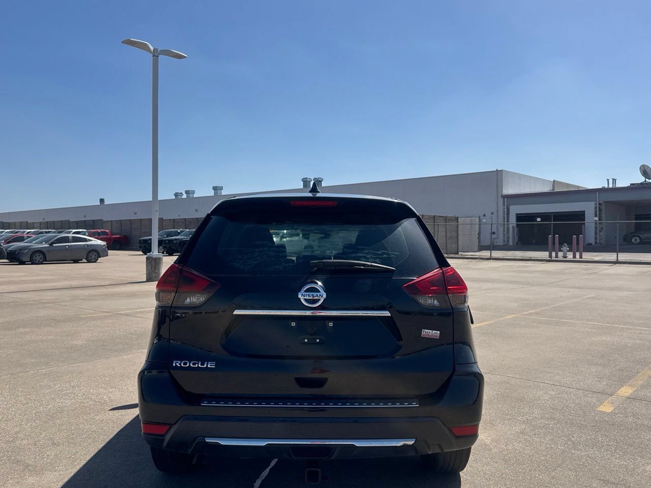 Used 2019 Nissan Rogue S FWD image 20