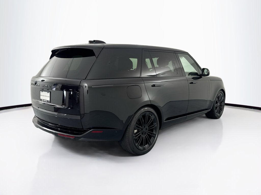 New 2026 Land Rover Range Rover Long Wheelbase SE AWD/4WD image 5