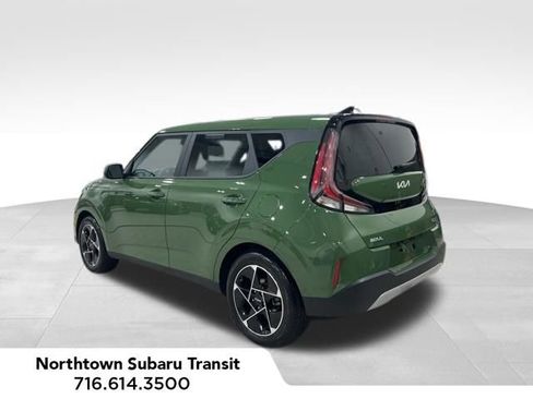 Used 2023 Kia Soul EX image 3