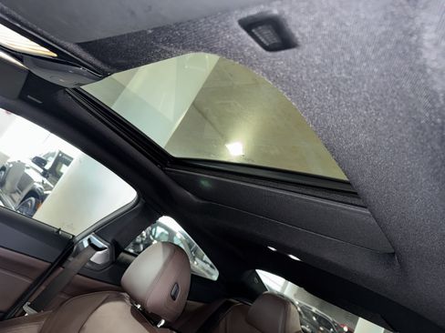 Used 2023 BMW 430i Coupe w/ M Sport Package RWD image 27
