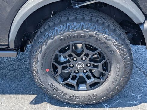 New 2026 Ford Bronco Badlands AWD/4WD image 19