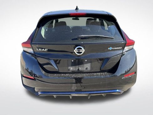 Used 2022 Nissan Leaf S image 5