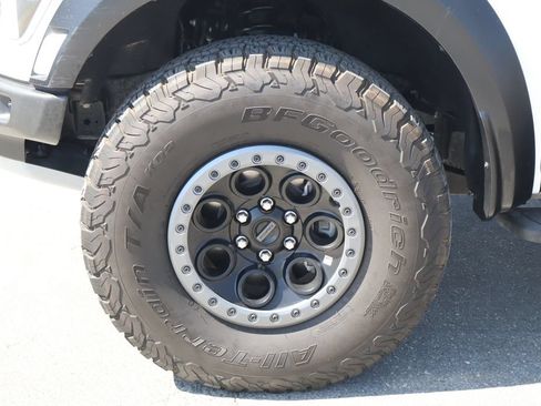 Used 2025 Ford F150 Raptor AWD/4WD image 12